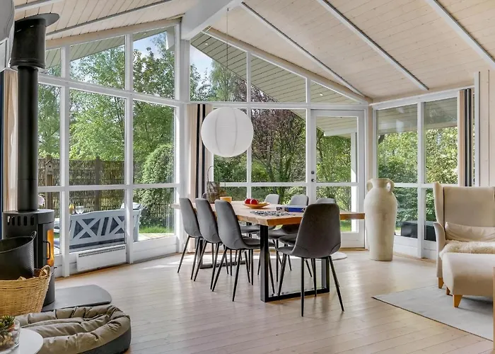 Vakantiehuis Beautiful In With Wifi *